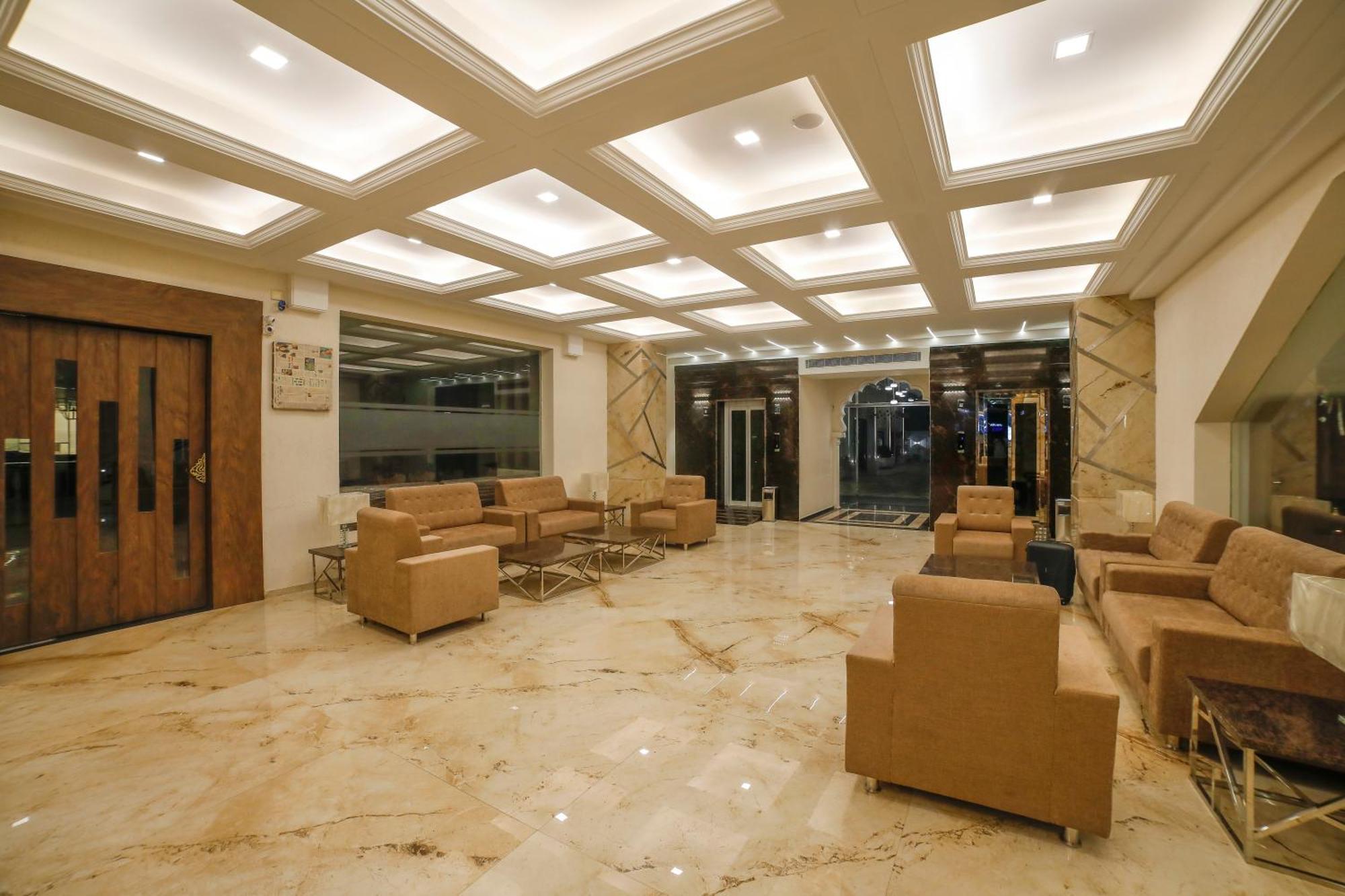 Hotel Annapurna De Royal Гунтур Экстерьер фото